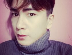 Ano Andro Vocalist Dragon Band pernah Live di TV dengan celana bolong.