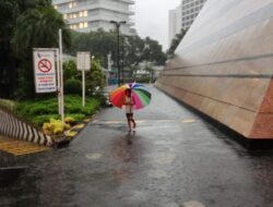 Tips menjaga kesehatan di musim hujan