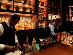 5 Bar Hotel Berbintang Rekomendasi Barhopper yang wajib Night spotters Kunjungi!