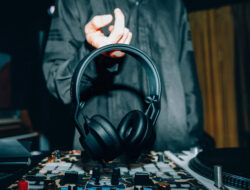 AIAIAI Luncurkan Headphone Nirkabel “Pertama di Dunia” yang Dirancang untuk DJ