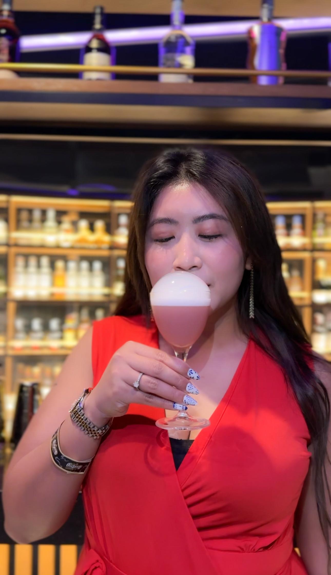 Aprilia Sky - Oversmoked cocktail bar