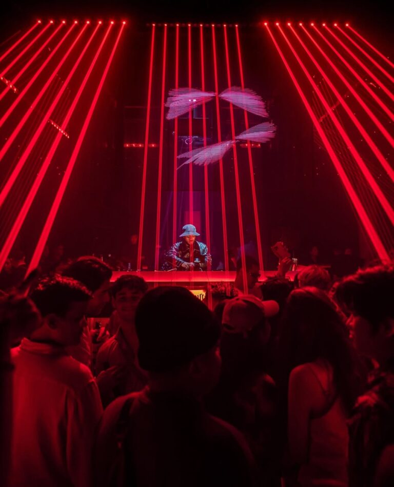 Vault Rave Vault Jakarta: Sensasi Klub