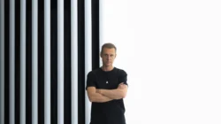 Armin-van-Buuren_Piano