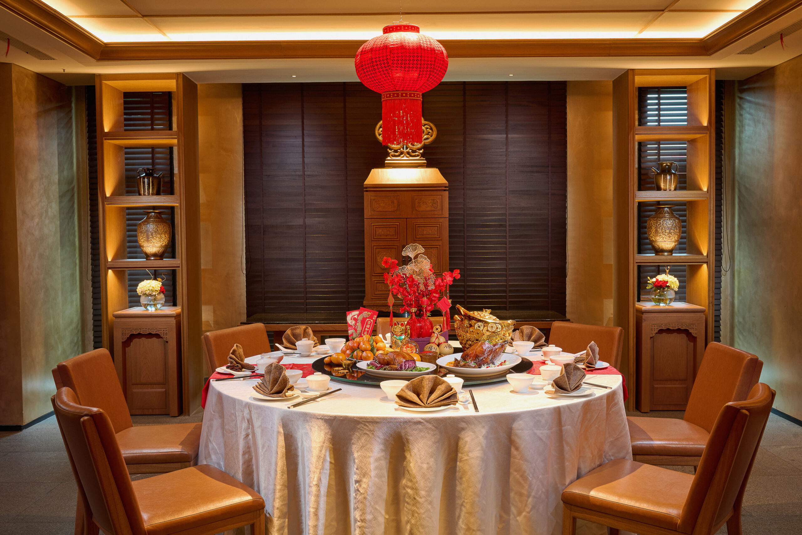 Hotel Tentrem Jakarta - LIN